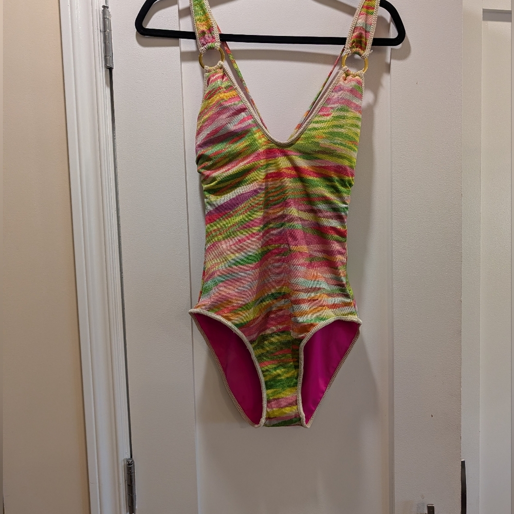 NWT Becca Multistripe Plunge 1 Piece With Gold O Rings And Metallic Details,M